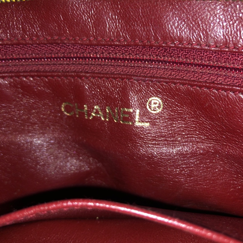 CHANEL Red Shoulder Bag